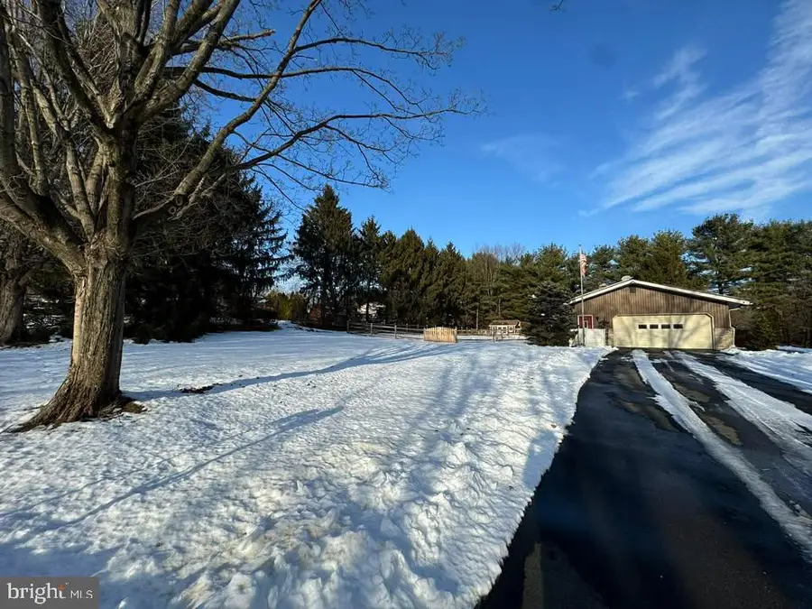 4377 Astor Dr, Orefield, PA 18069 - #3