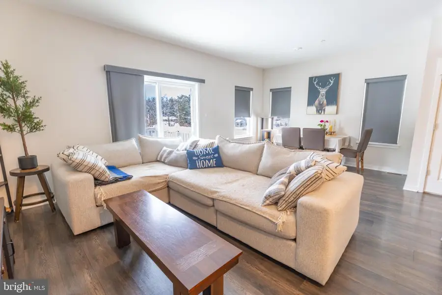 7536 Clayton Ave, Coopersburg, PA 18036 - #3