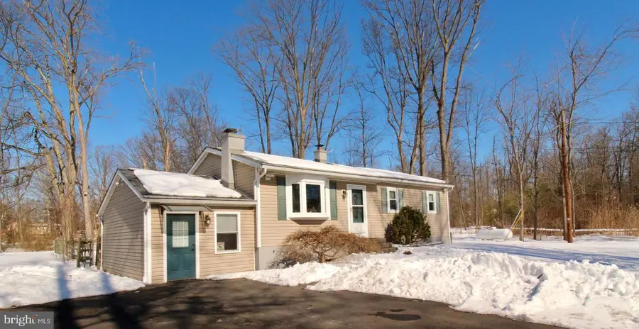 6751 Passer Rd, Coopersburg, PA 18036 - #2