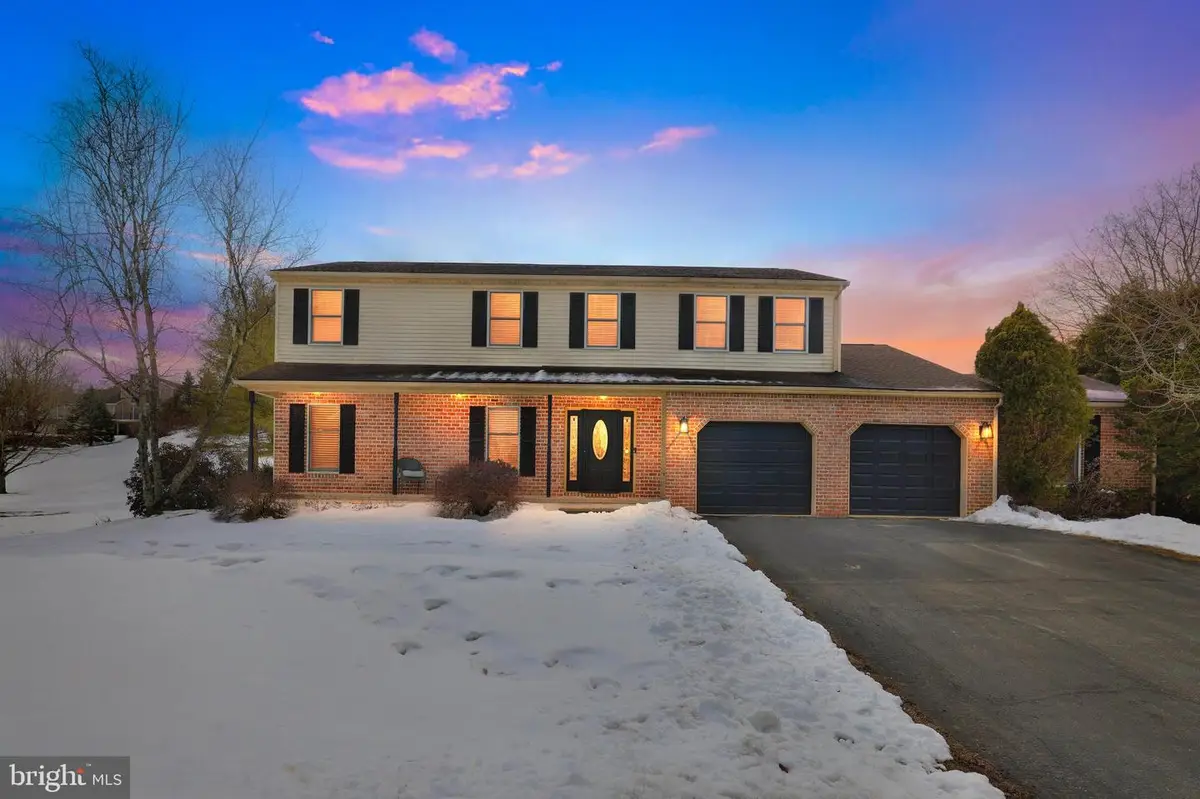 4744 Welby Dr, Schnecksville, PA 18078 - #1