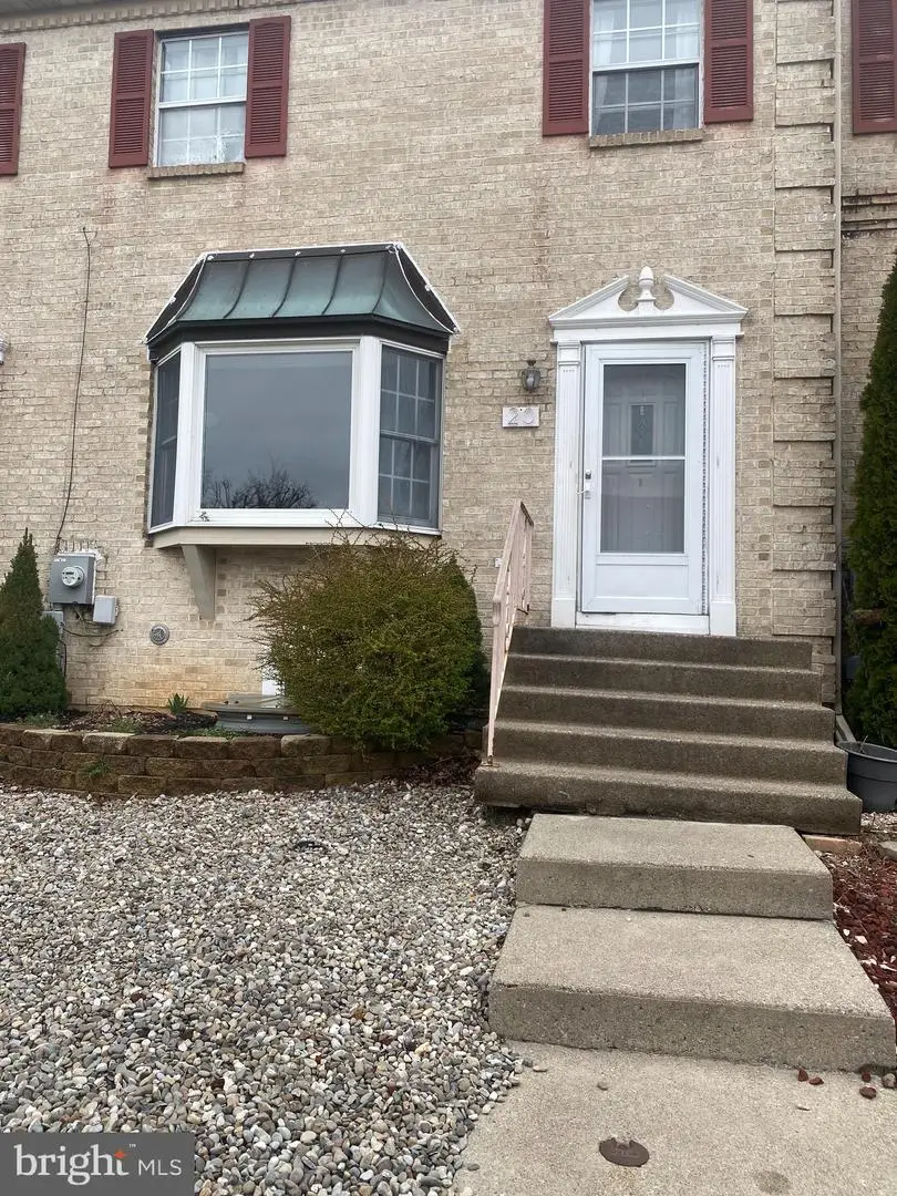 20 Lincoln Pl, Whitehall, PA 18052 - #1