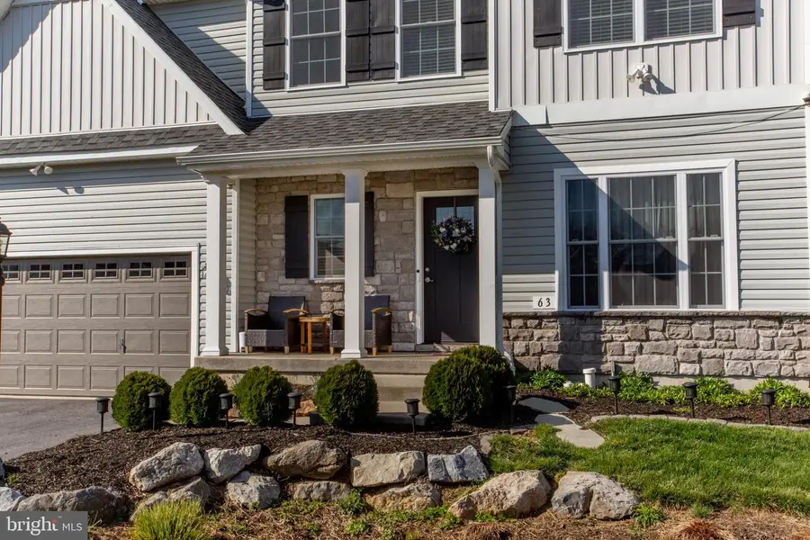 63 Oxford Ridge Ct, Coopersburg, PA 18036 - #3