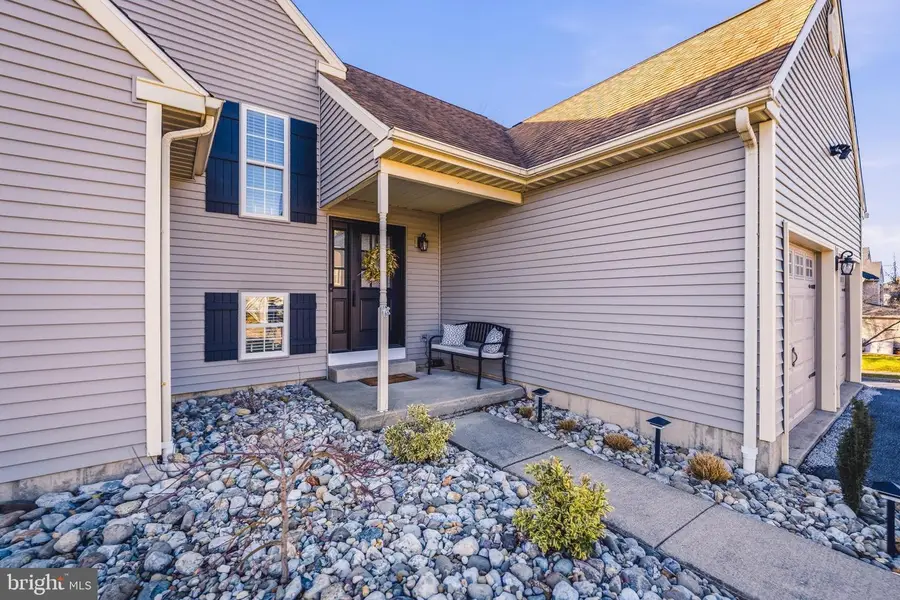 3220 Carbon St, Whitehall, PA 18052 - #2