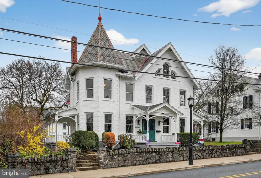 119 S Main St, Coopersburg, PA 18036 - #2