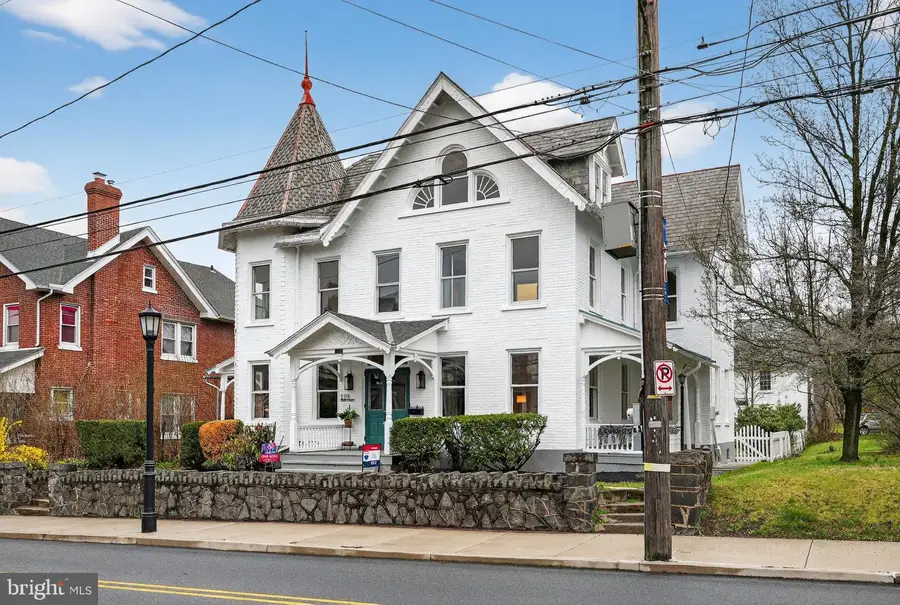119 S Main St, Coopersburg, PA 18036 - #3