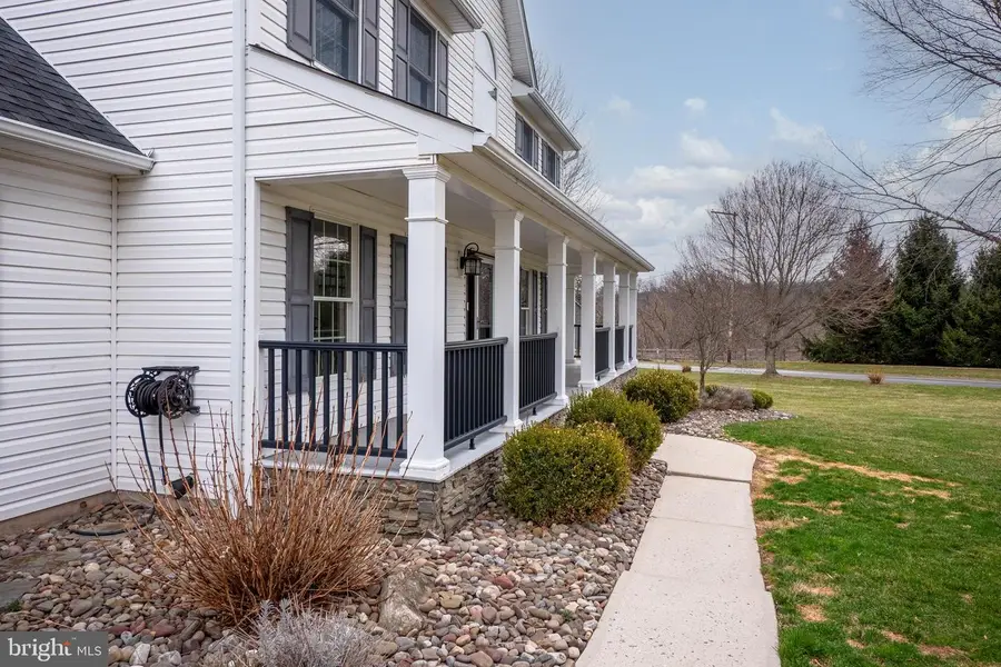 4801 Meadowview Ter, Zionsville, PA 18092 - #3