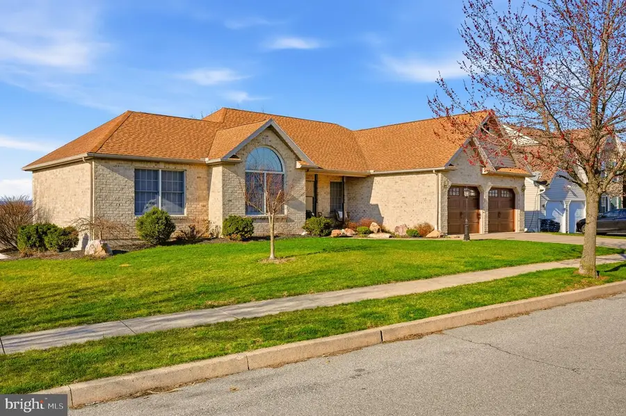 5529 Summit St, Whitehall, PA 18052 - #3