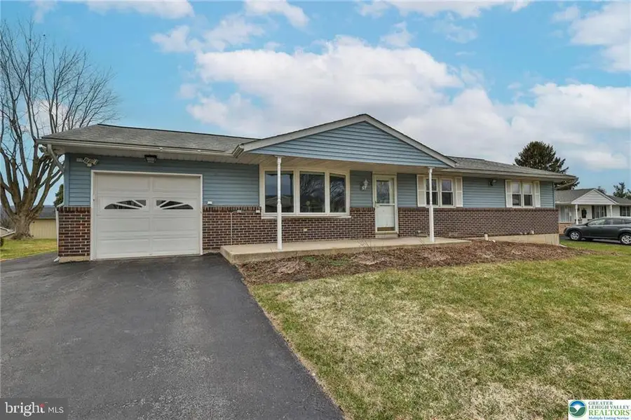 2982 Magnolia Cir, Macungie, PA 18062 - #2