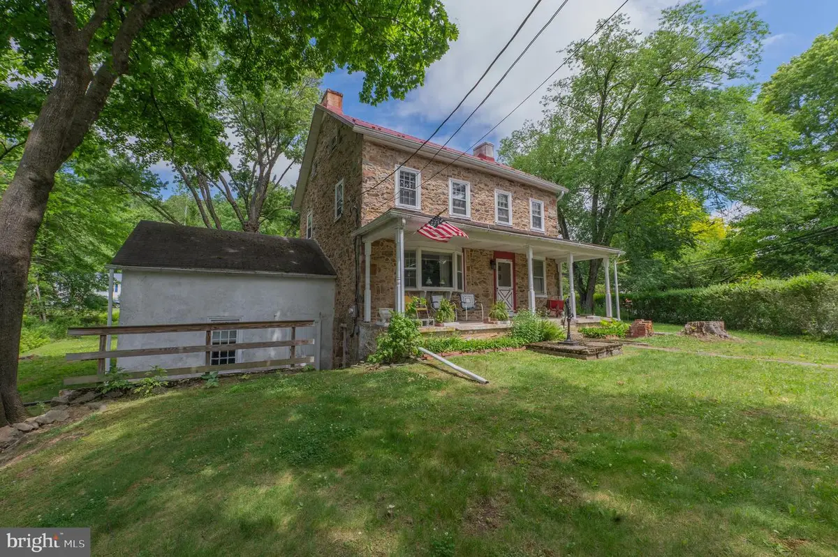 2783 Brunner Rd, Emmaus, PA 18049 - #1