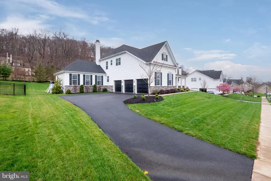 6215 Fox Glove, Center Valley, PA 18034 - #2