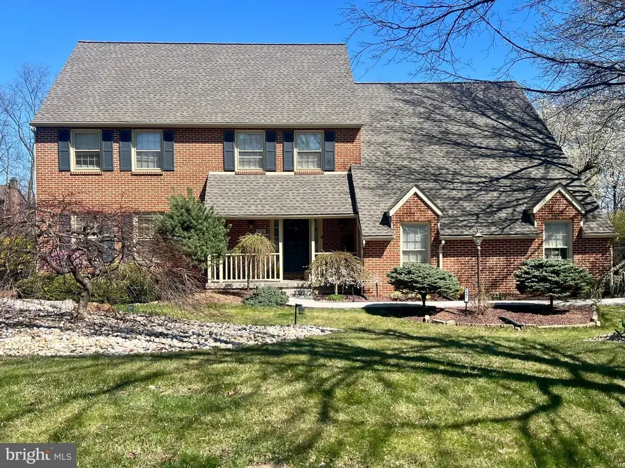 1551 Duxbury Ct, Allentown, PA 18104 - #3