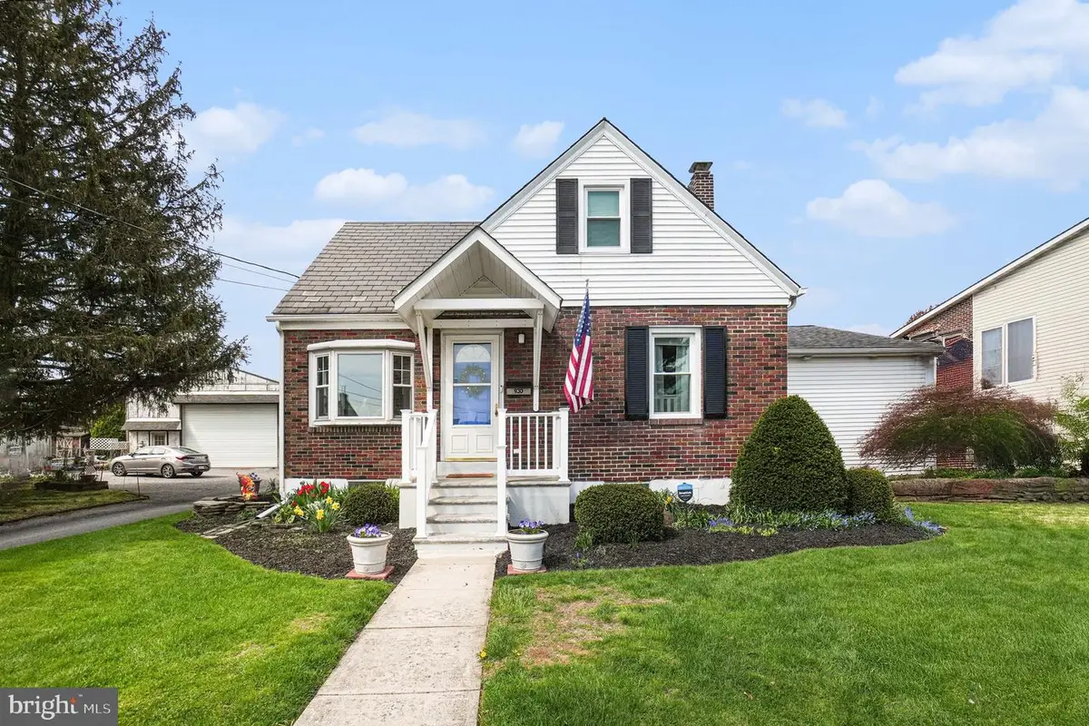 930 4th Street, Whitehall, PA 18052 - #1