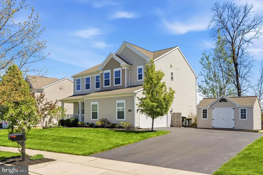 9206 Windy Bush Ln, Breinigsville, PA 18031 - #2