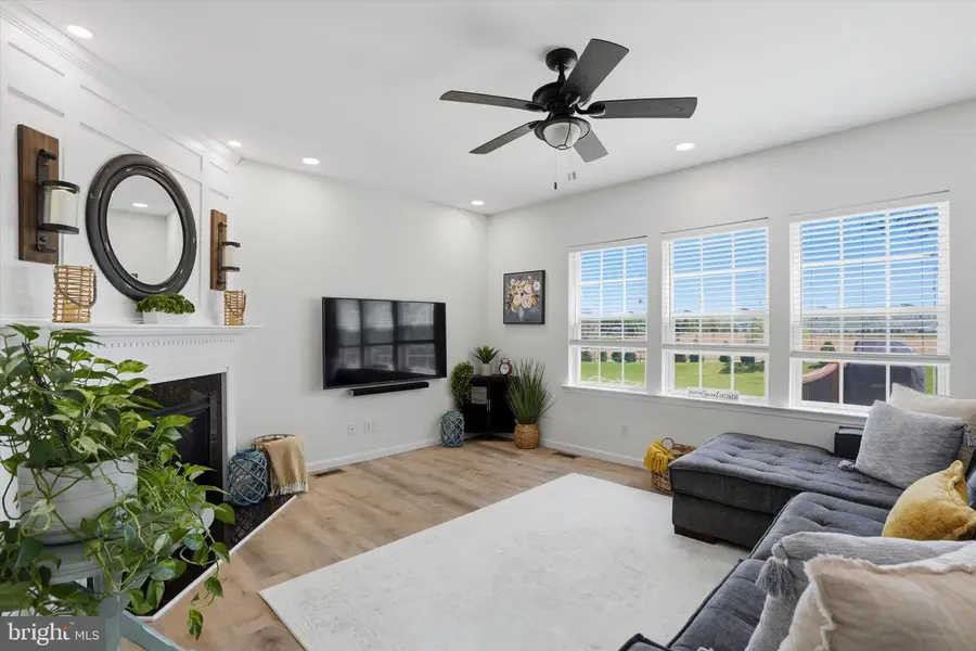 9206 Windy Bush Ln, Breinigsville, PA 18031 - #3