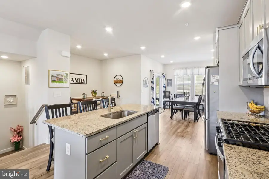 7626 Clayton Ave, Coopersburg, PA 18036 - #3