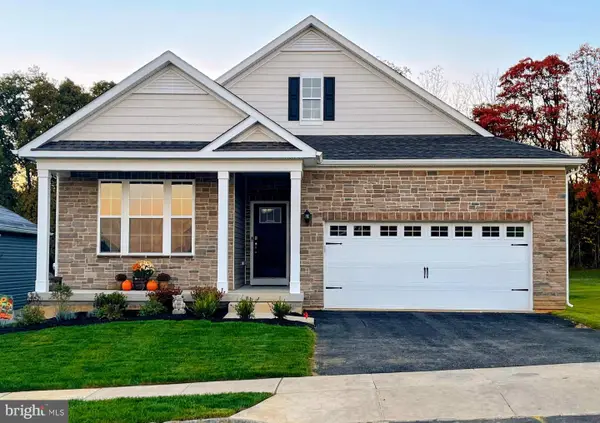 1490 Dresden Dr, BREINIGSVILLE, PA 18031