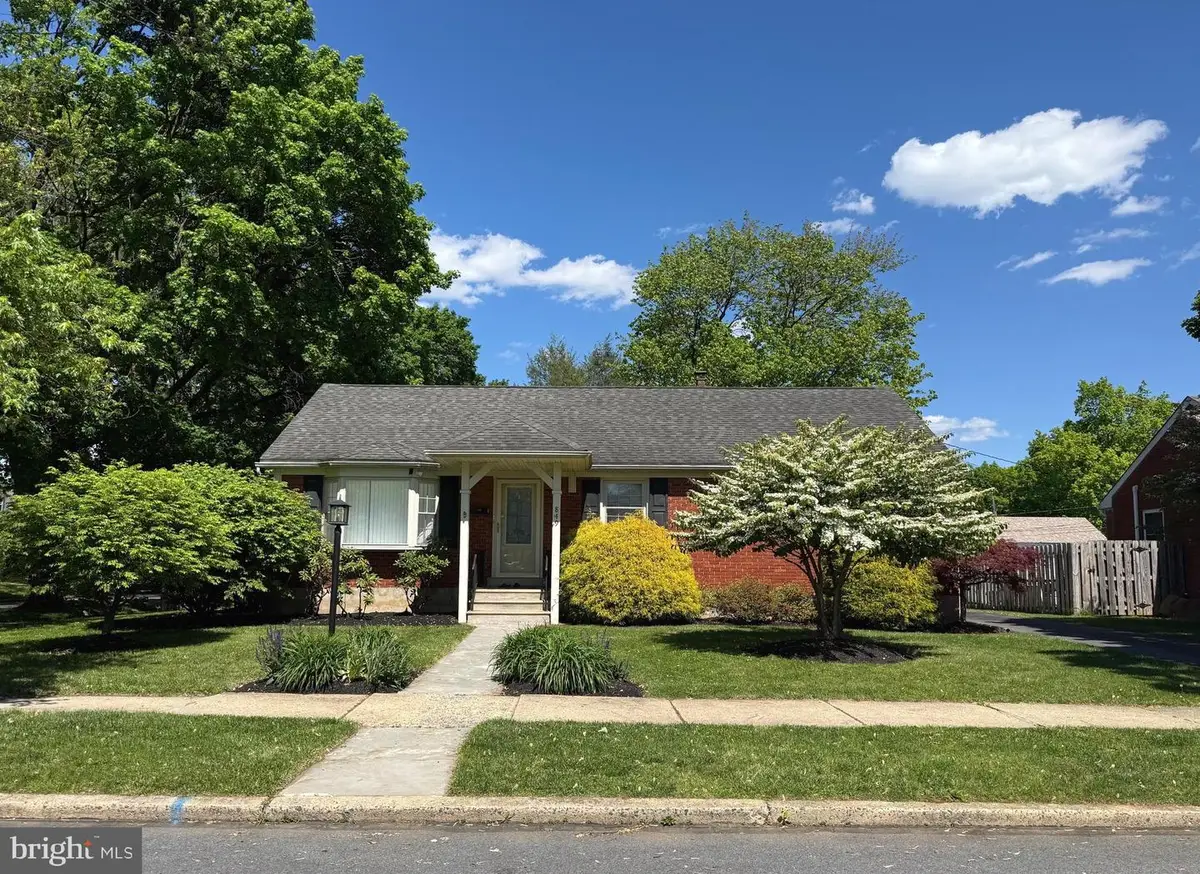 849 N Arch St, Allentown, PA 18104 - #1
