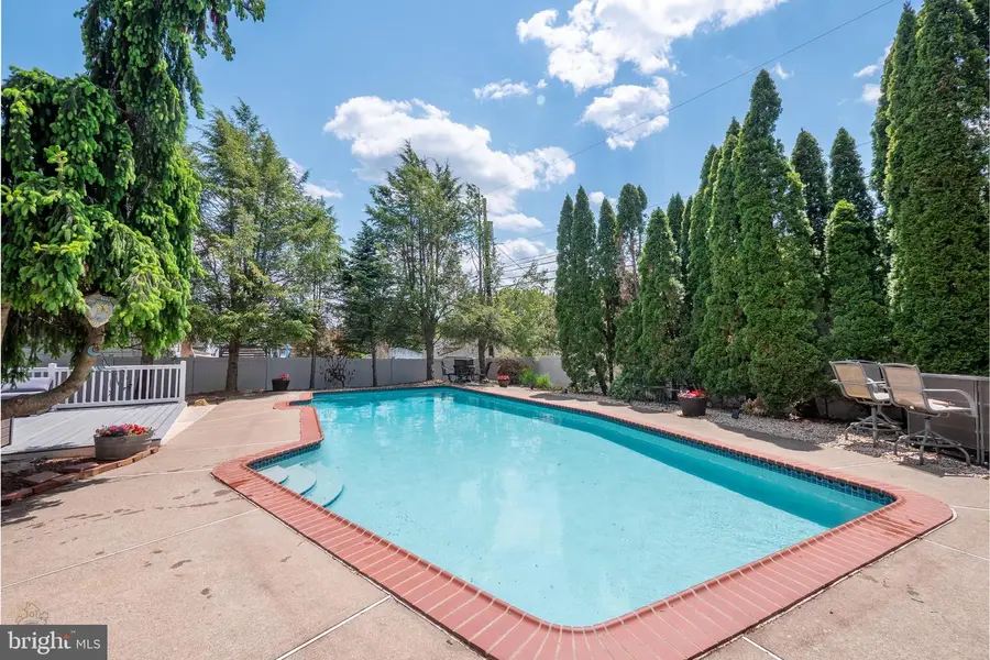 814 S Hays St, Allentown, PA 18103 - #2