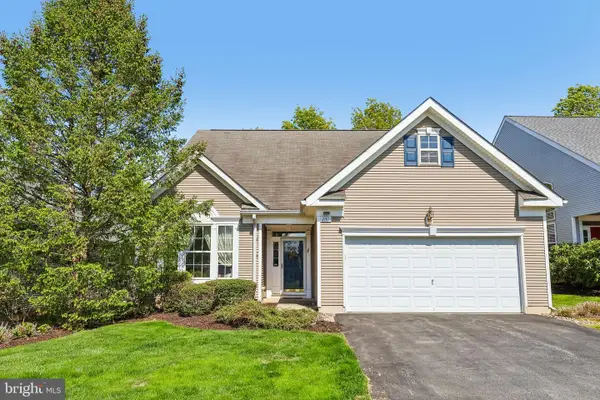 2141 Four Seasons Blvd, MACUNGIE, PA 18062