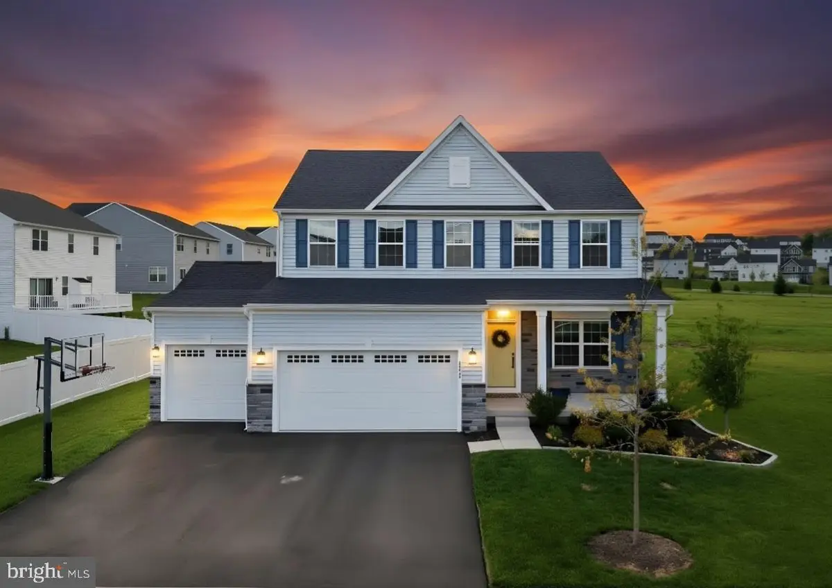 8150 Parker Pl, Fogelsville, PA 18051 - #1