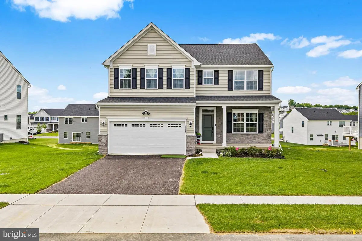 1124 Nursery St, Fogelsville, PA 18051 - #1