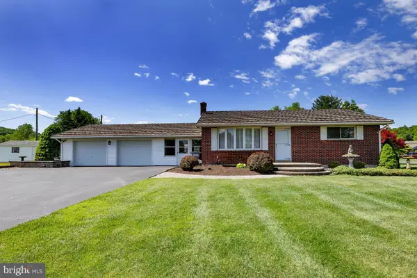 4420 N Sunset Dr, COOPERSBURG, PA 18036