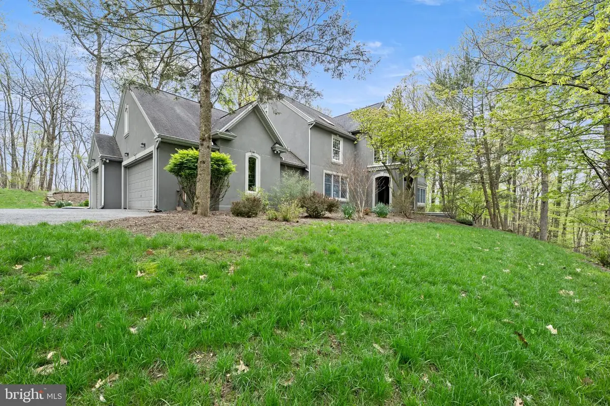 6688 Haasadahl Rd, Allentown, PA 18106 - #1
