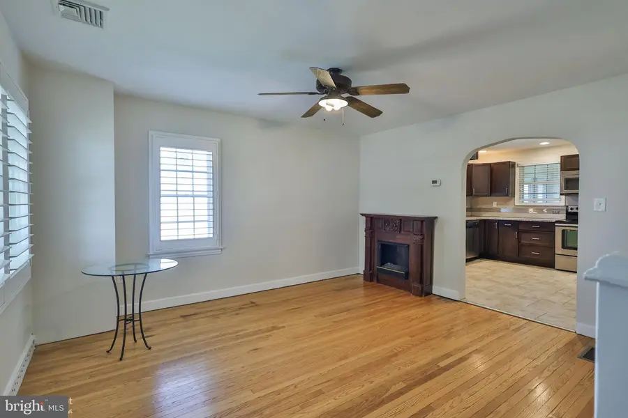 250 Adrain St, Emmaus, PA 18049 - #3