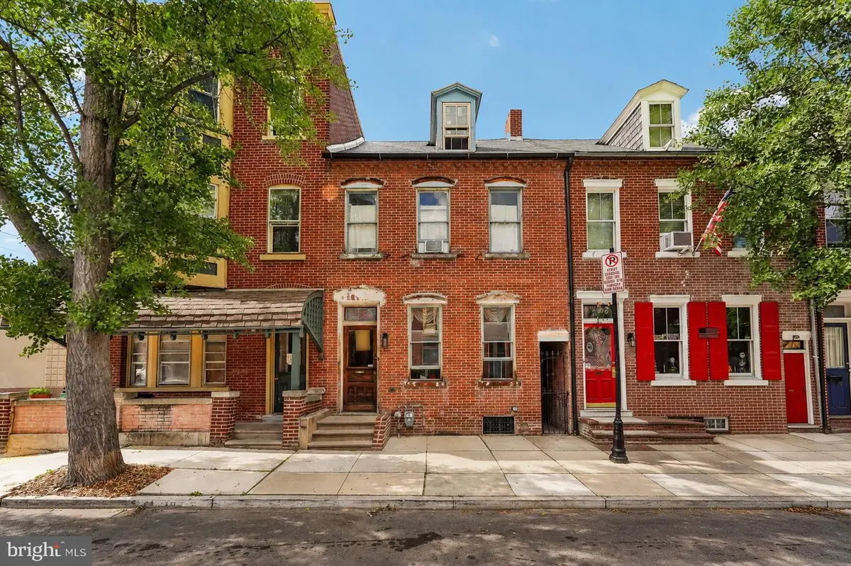 1035 W Turner St, Allentown, PA 18102 - #1