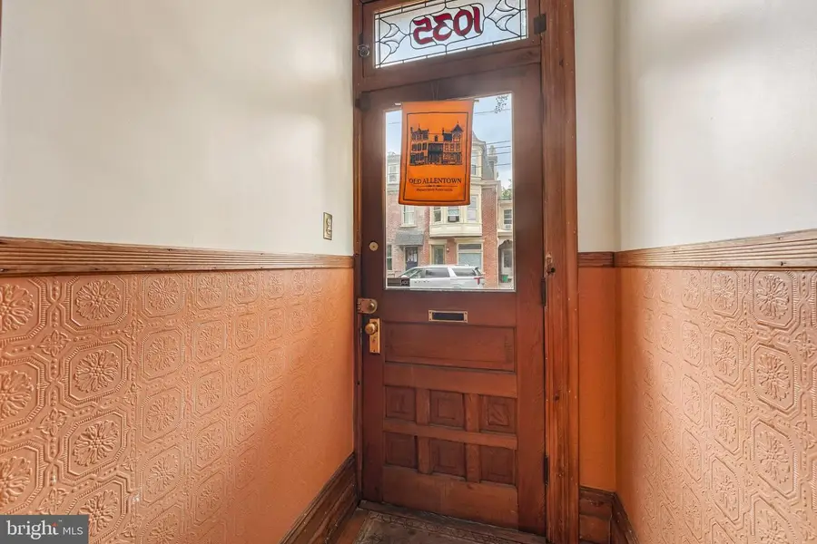 1035 W Turner St, Allentown, PA 18102 - #3