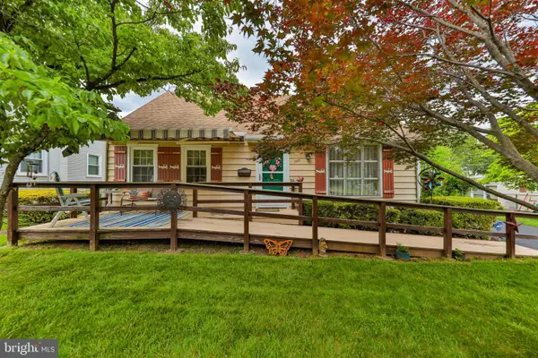2883 W South St, ALLENTOWN, PA 18103