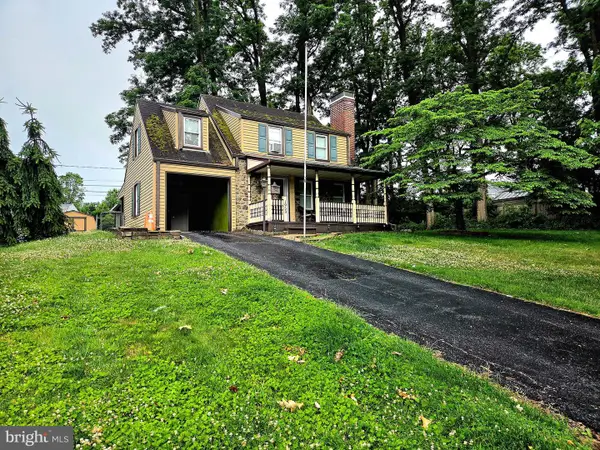 1953 Eaton Ave, BETHLEHEM, PA 18018