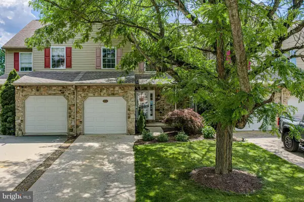 1658 Pinewind Dr, ALBURTIS, PA 18011