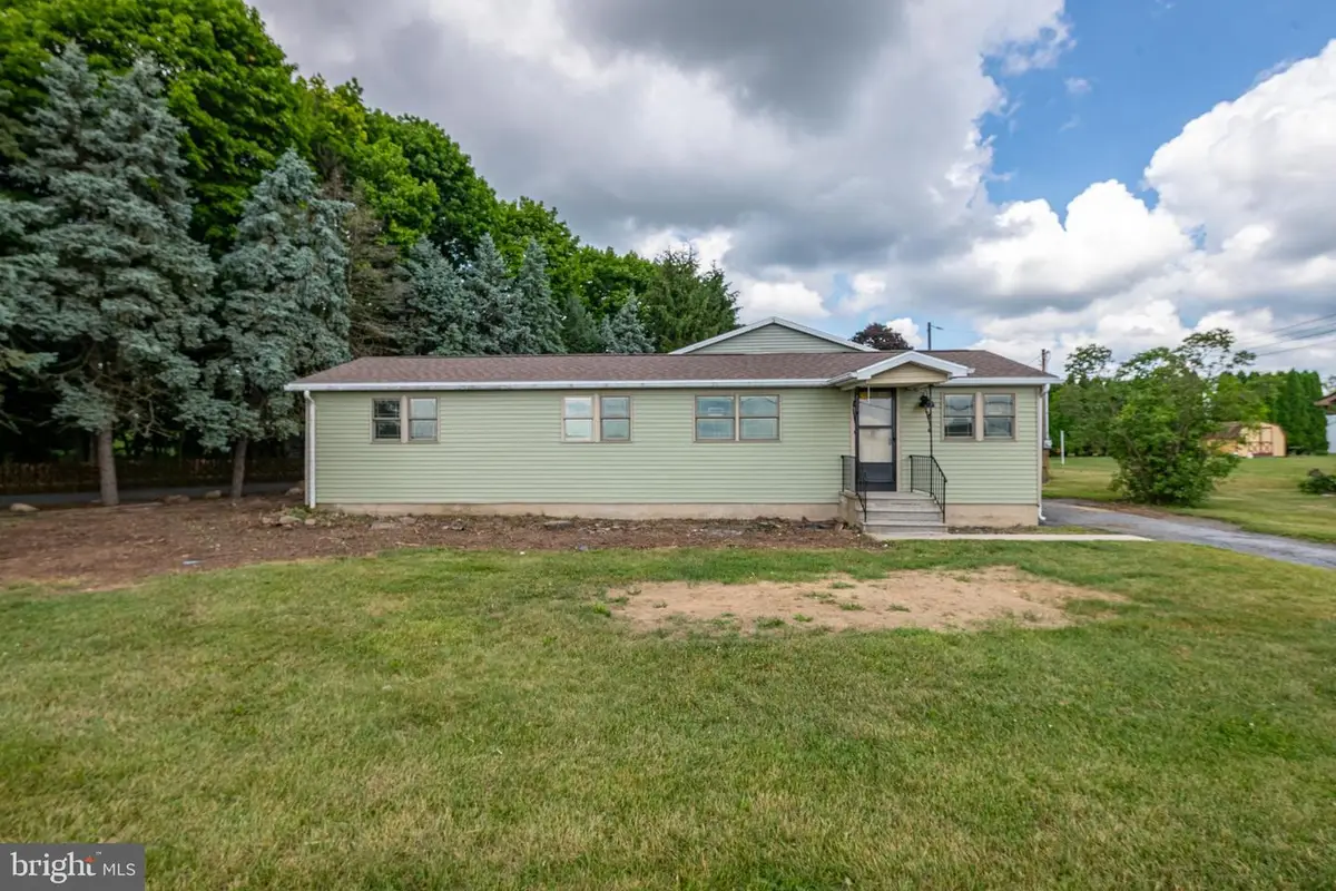 5861 Memorial Rd, Germansville, PA 18053 - #1