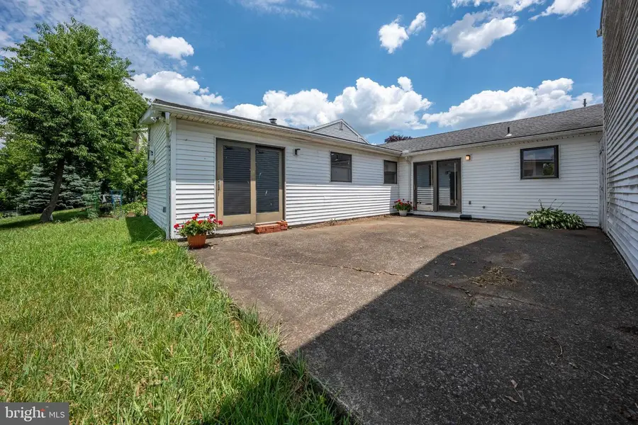 28 Covington Pl, Catasauqua, PA 18032 - #3