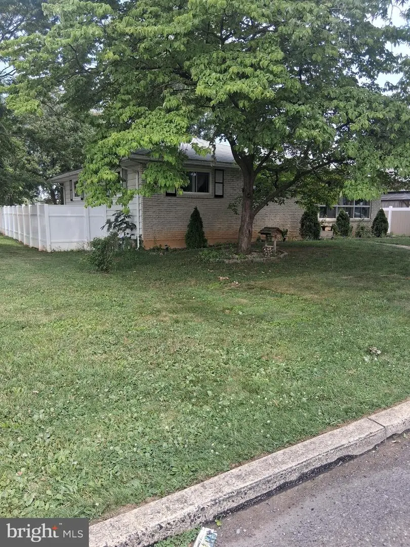 1611 S Race St, Allentown, PA 18103 - #1
