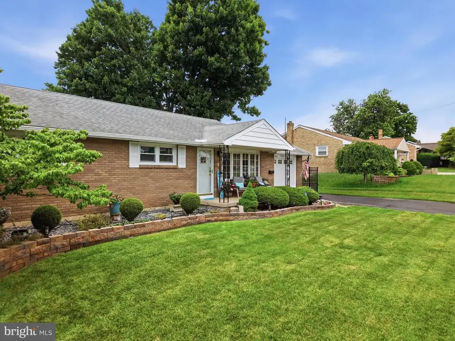 3132 S 6th Ave, Whitehall, PA 18052 - #3