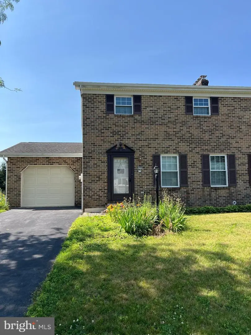4258 Iroquois St, Schnecksville, PA 18078 - #1