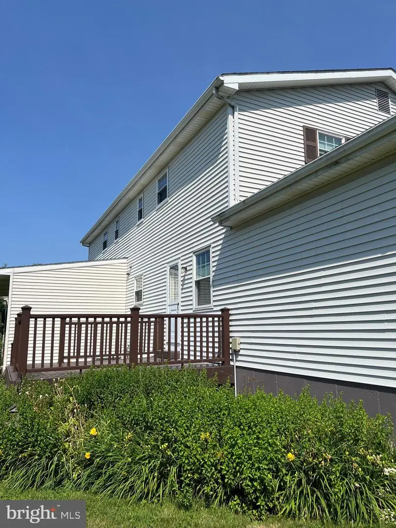 4258 Iroquois St, Schnecksville, PA 18078 - #3