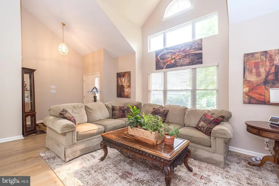 310 Oxford Pl, Macungie, PA 18062 - #3