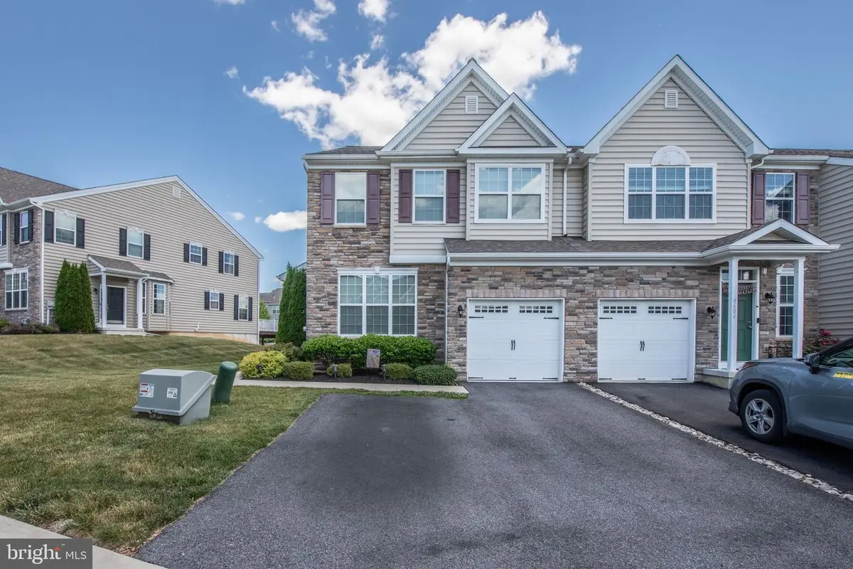4606 Woodbrush Way, Allentown, PA 18104 - #1