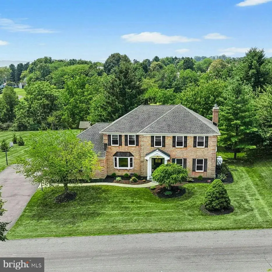 8018 Orchard View Ln, Fogelsville, PA 18051 - #1