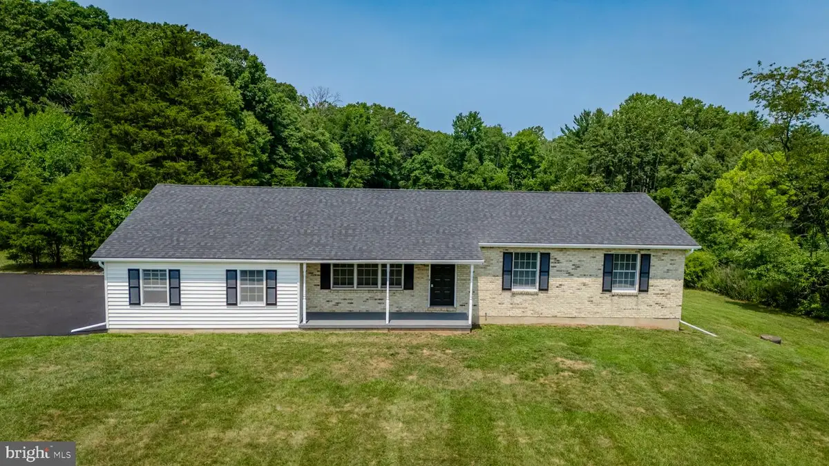1401 Flint Hill Rd, Coopersburg, PA 18036 - #1