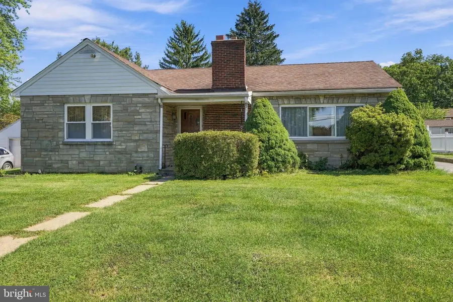 1429 N Muhlenberg St, Allentown, PA 18104 - #2