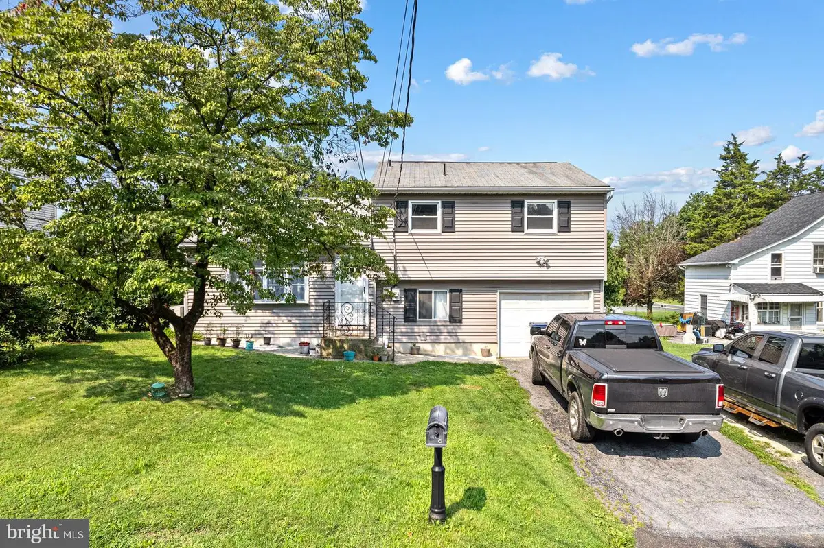 2300 S Filbert St, Allentown, PA 18103 - #1