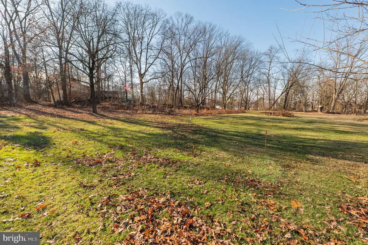 615 Fairview St, Emmaus, PA 18049 - #1