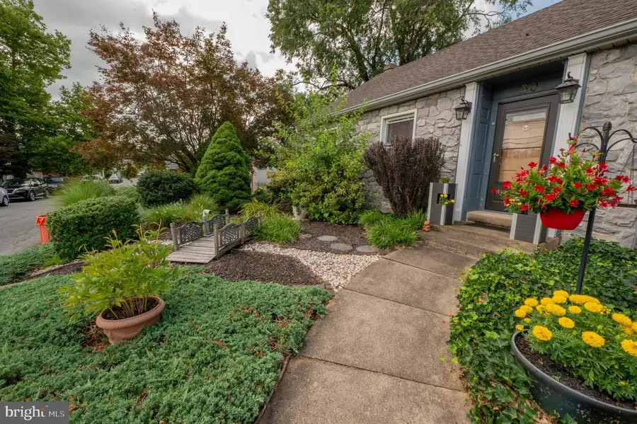 30 N 38th St, Allentown, PA 18104 - #2