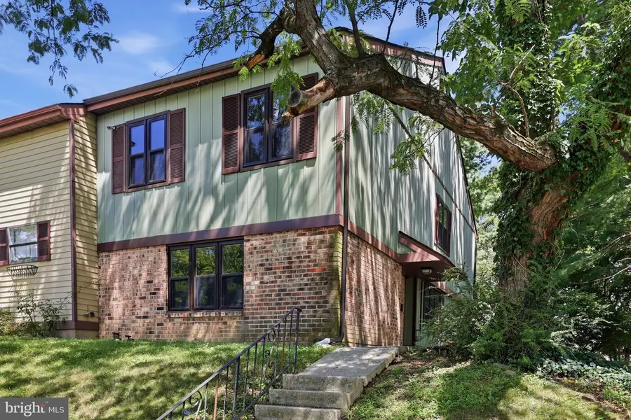 1701 Saratoga Ct, Allentown, PA 18104 - #2