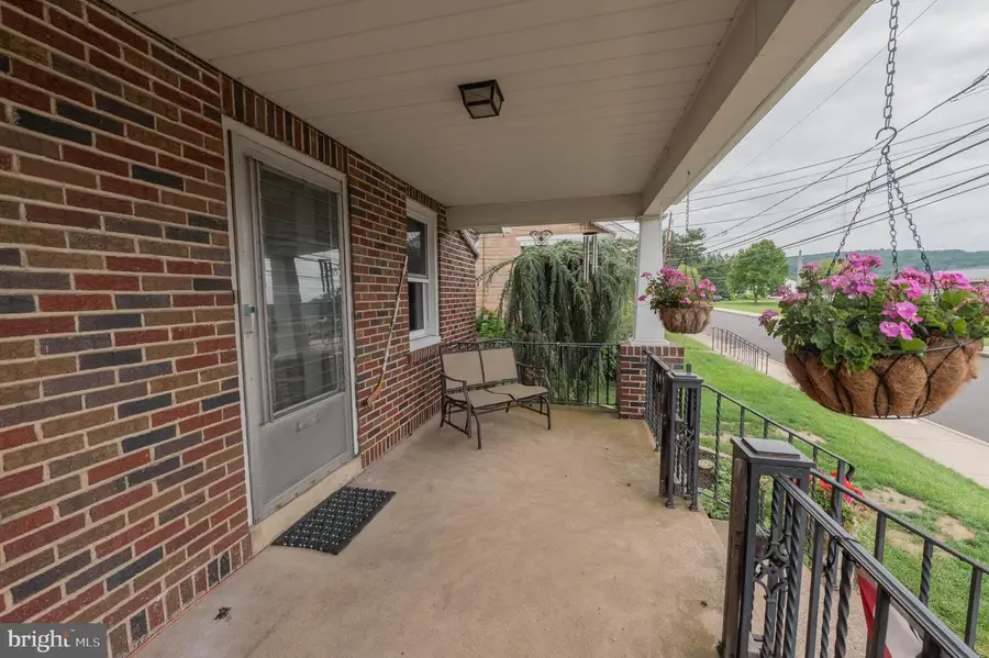 655 North St, Emmaus, PA 18049 - #2