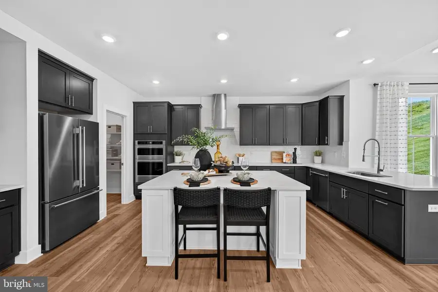 1130 Frank St, Fogelsville, PA 18051 - #2